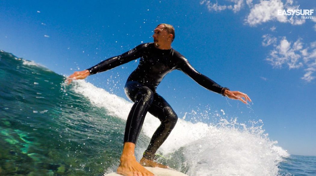 Surfing Litte Reef Mauritius