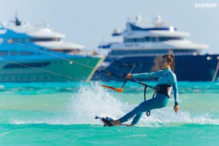 EASY SURF Kitesafari Yachts.jpg