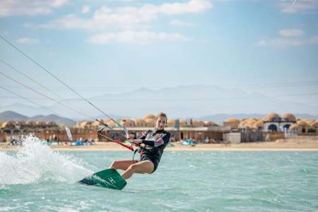Kurs kitesurfingu w EASY SURF Hamata