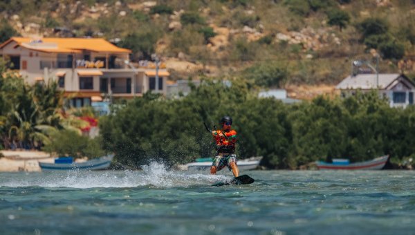 EASYSURF_ Wietnam_ radofoto_ poniedziałek-200.jpg