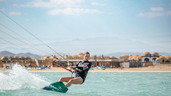 easy surf hamata-1020707.jpg